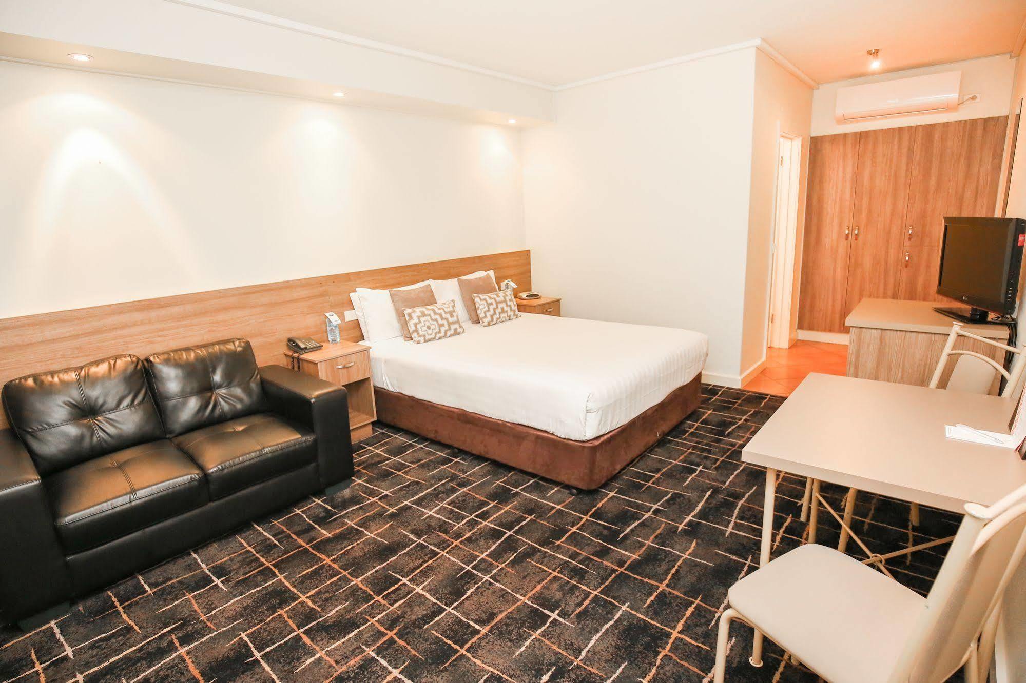 Commodore Mildura Motel Ngoại thất bức ảnh
