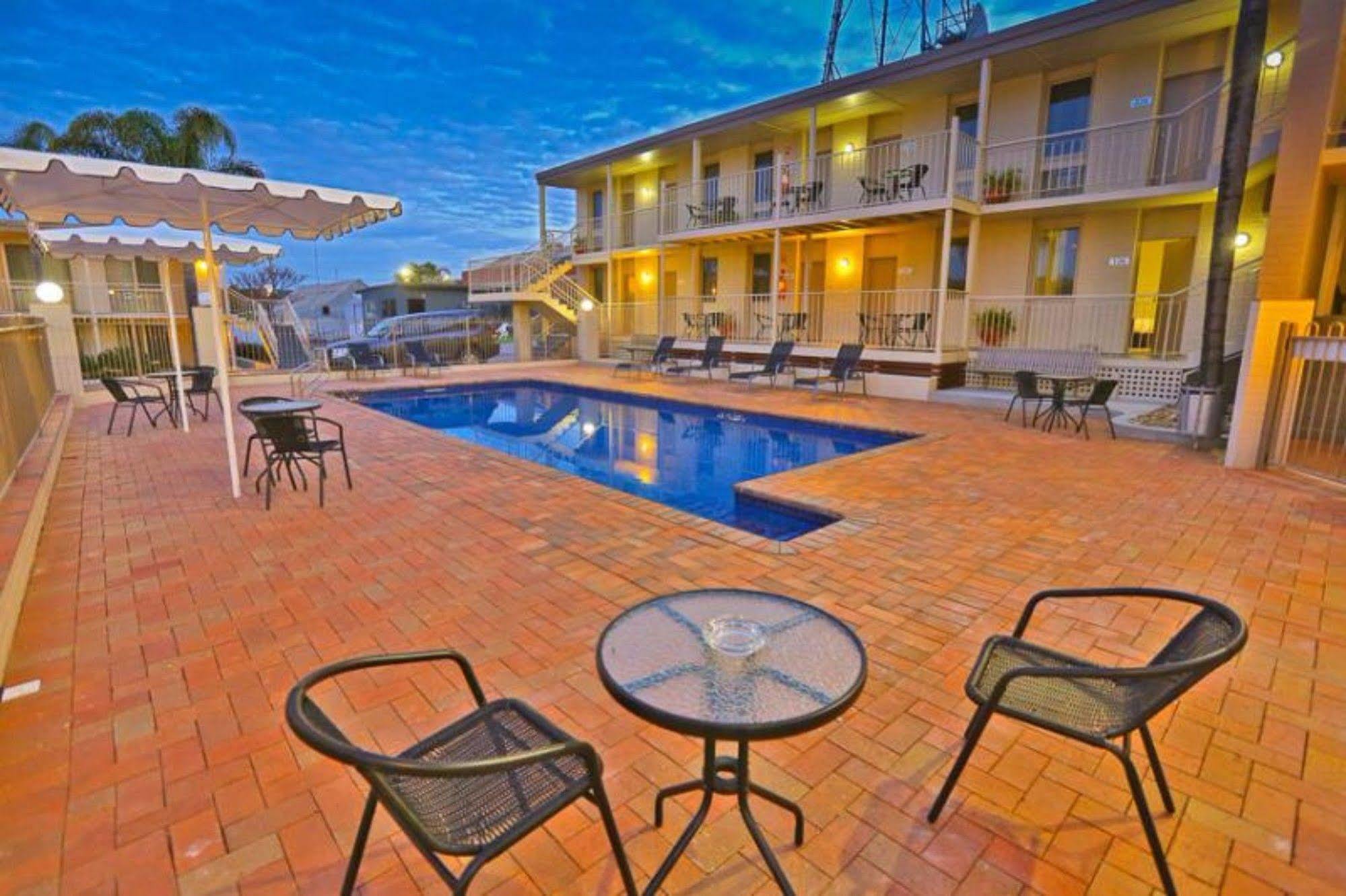 Commodore Mildura Motel Ngoại thất bức ảnh