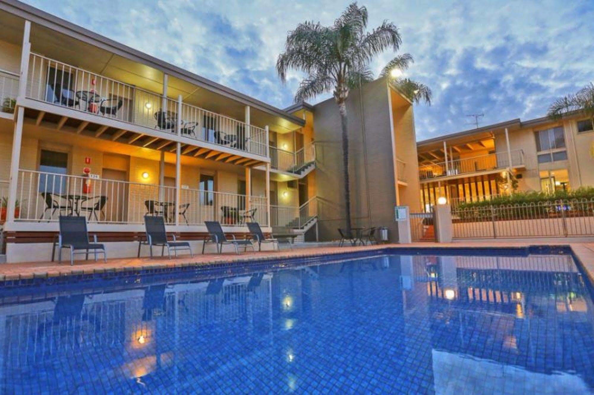 Commodore Mildura Motel Ngoại thất bức ảnh