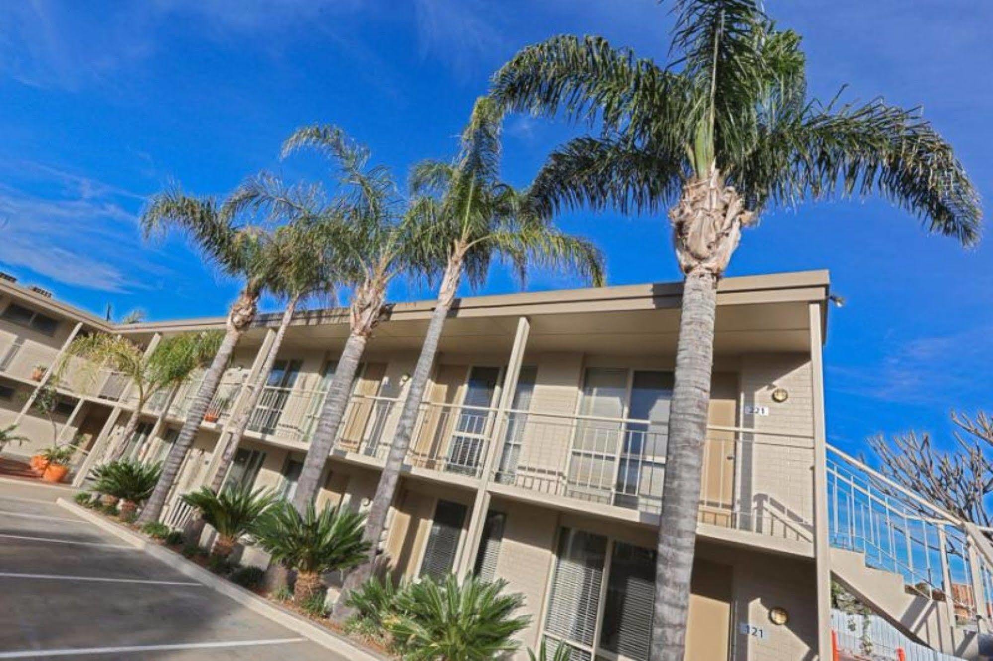 Commodore Mildura Motel Ngoại thất bức ảnh