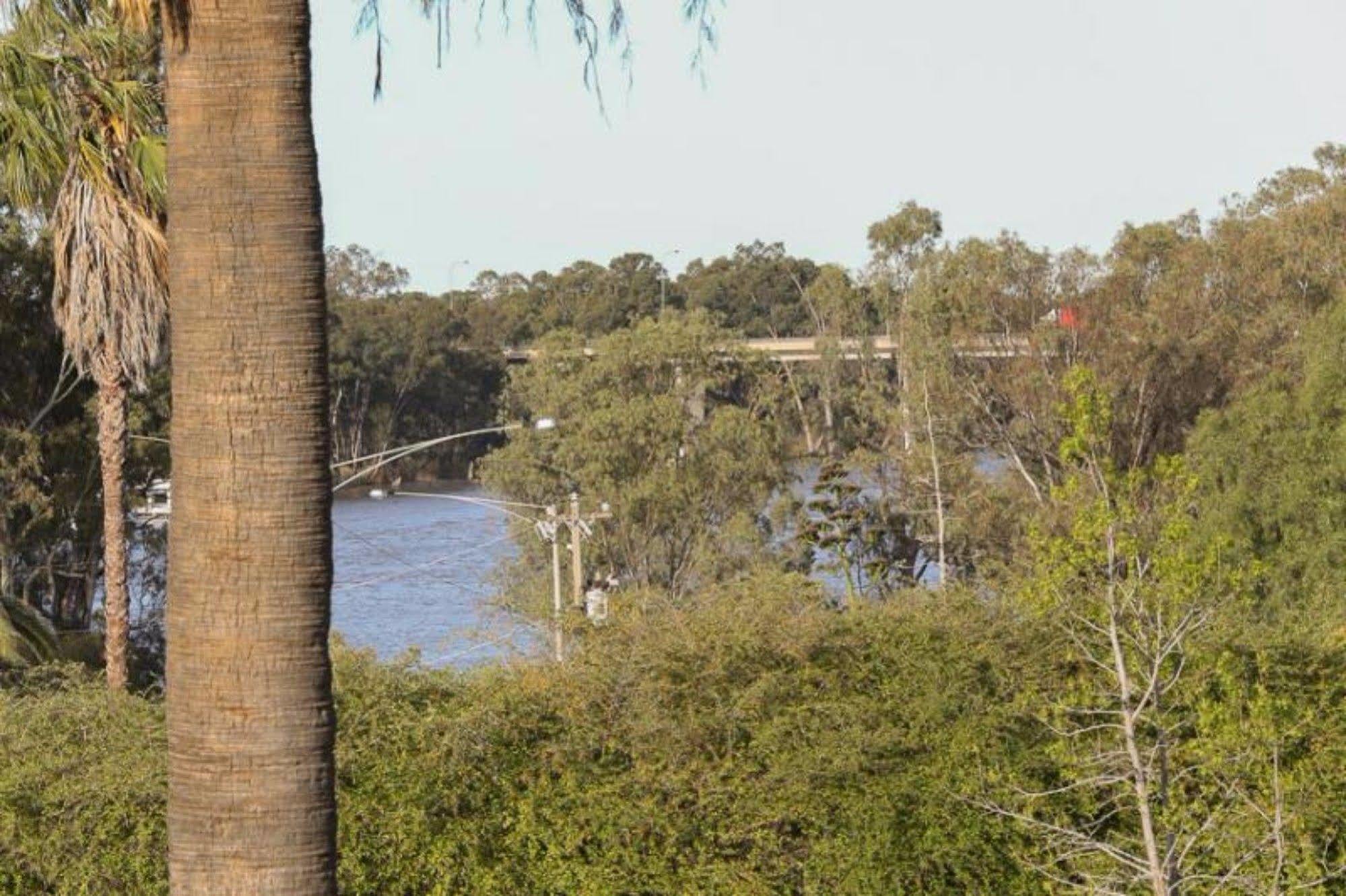 Commodore Mildura Motel Ngoại thất bức ảnh
